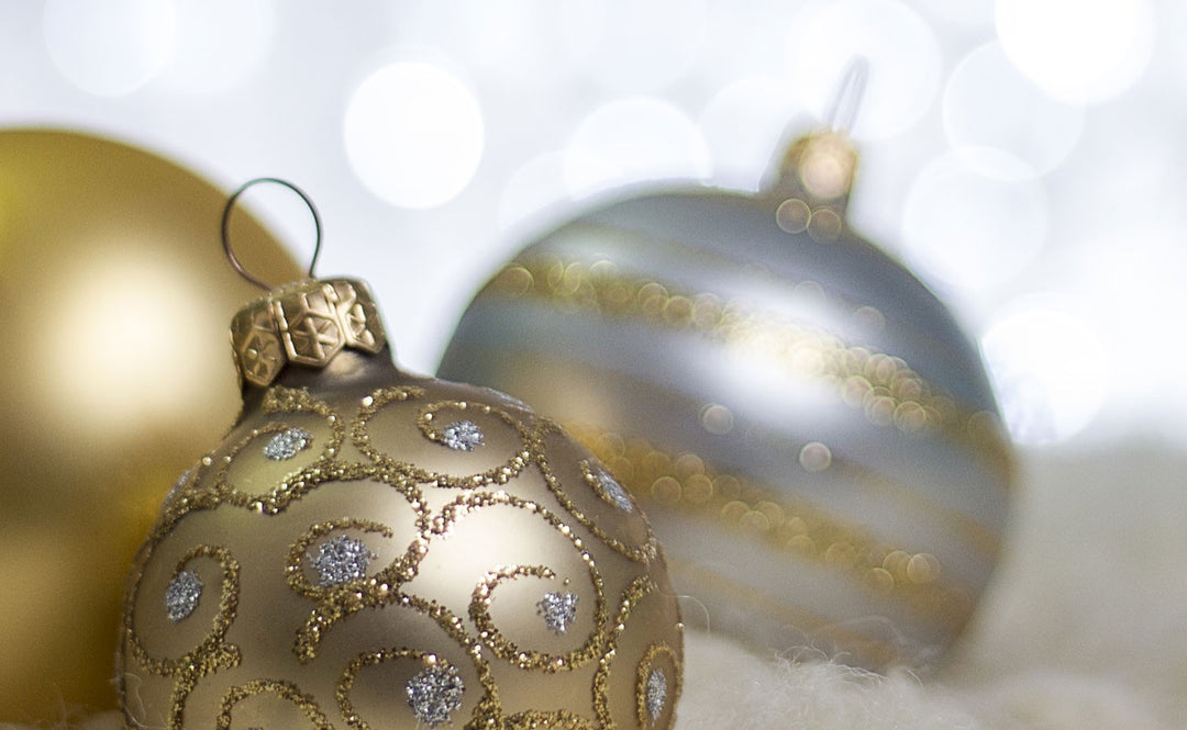 Holiday Cheer at Absolutely Natural
